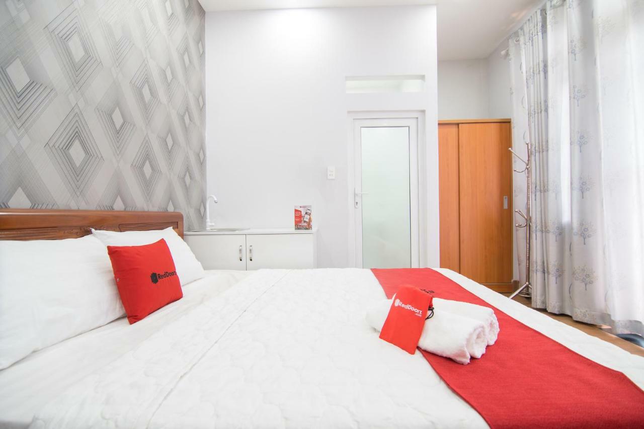 Reddoorz Plus @ Huynh Tan Phat Ciudad Ho Chi Minh  Exterior foto